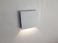 Белый квадратный светильник для лестницы
