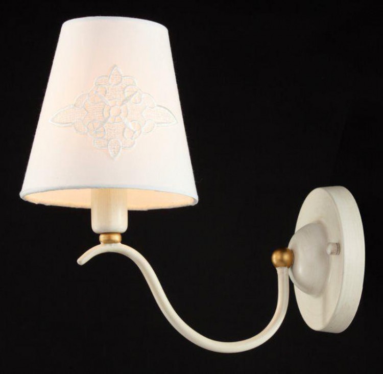 Maytoni · Elegant 15 · ARM227-01-W