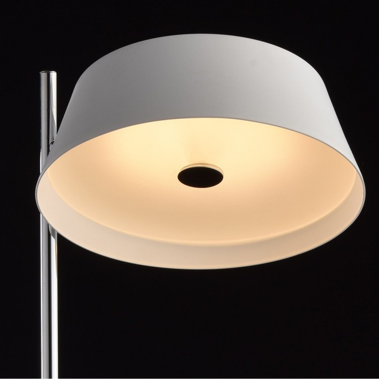  Настольная лампа офисная MW-Light Ривз 3 674030601