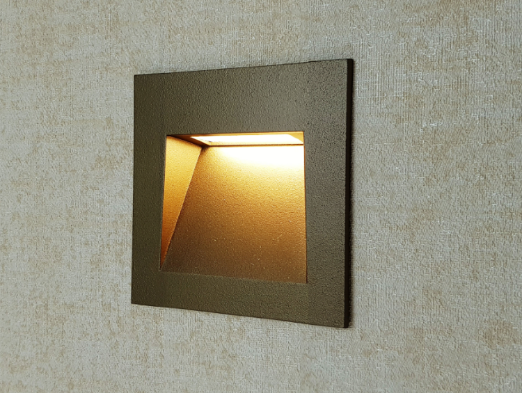  Бронзовый светильник Integrator Stairs Light IT-760-Bronze