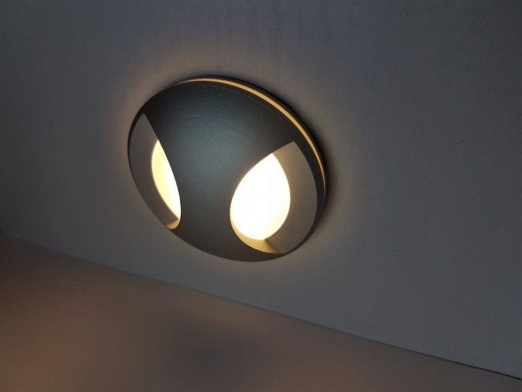  Integrator IT-702 BR AURA Светильник светодиодный Бронзовый для подсветки лестницы